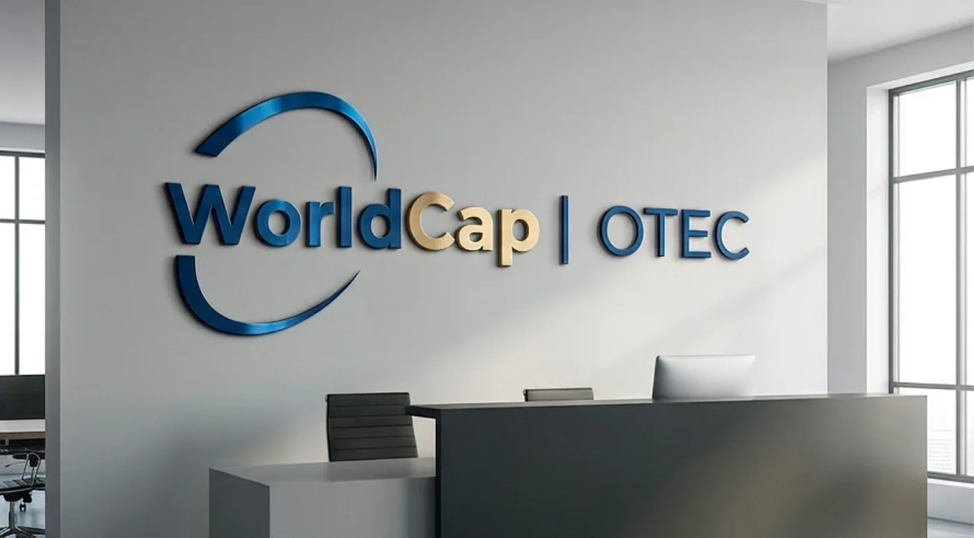 Logo de WorldCap aplicado en la recepción